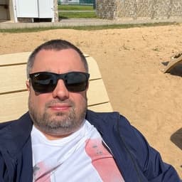 Mike Malyi логотип