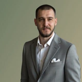 Дмитрий. Патентный юрист логотип